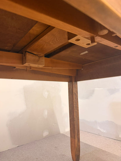 Rustikaler Massivholztisch, ausziehbar mit 2 Platten