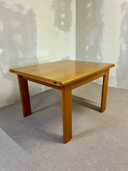 Italienischer Esstisch aus Holz im Vintage Stil aufklappbar