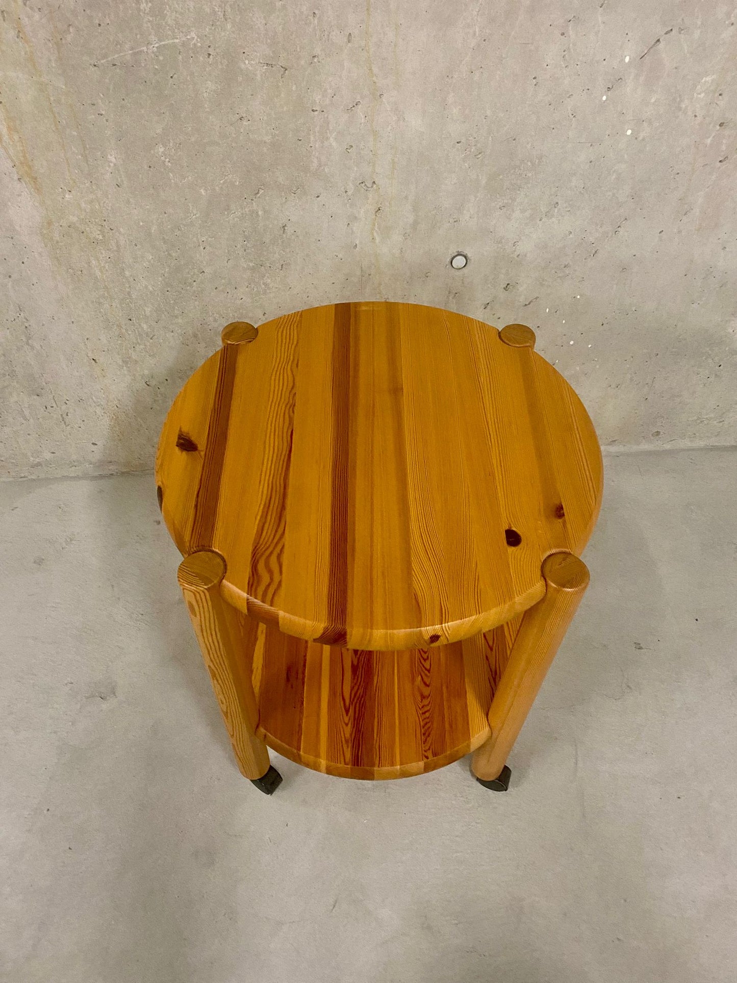 Beistelltisch"Rainer Daumiller" Kiefernholz, Rollen, Holz