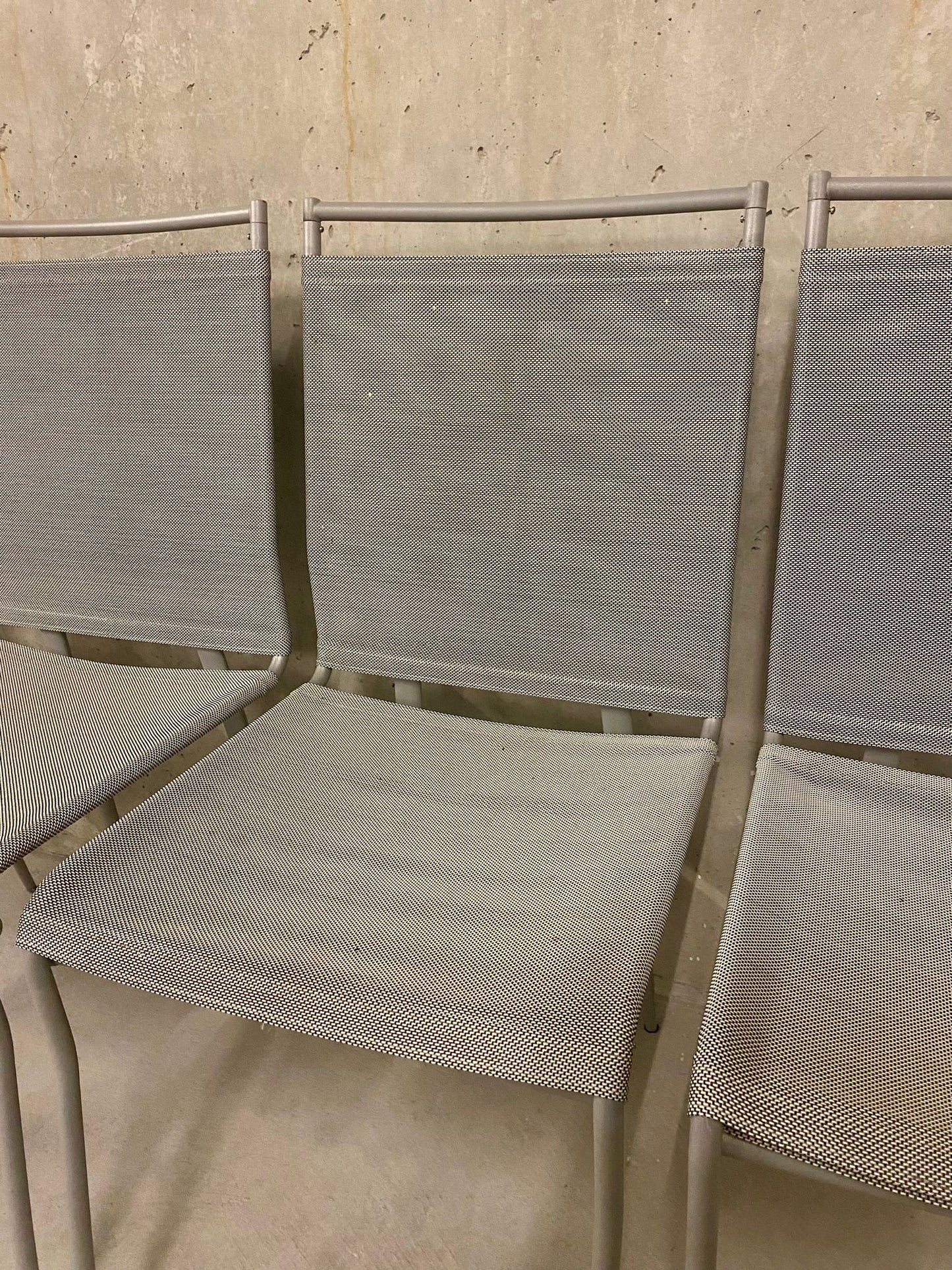 4er Set Moderne Esszimmerstühle, Stoff/Metall, grau, Stühle