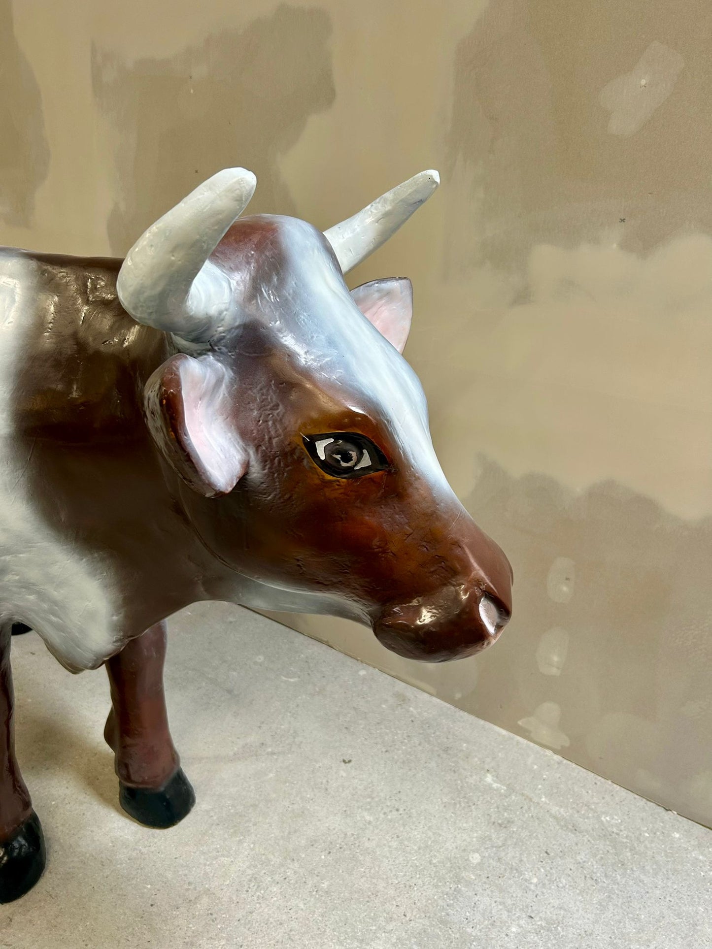 Deko Kuh Figur Lebensgross braun/weiss Garten Aussteller