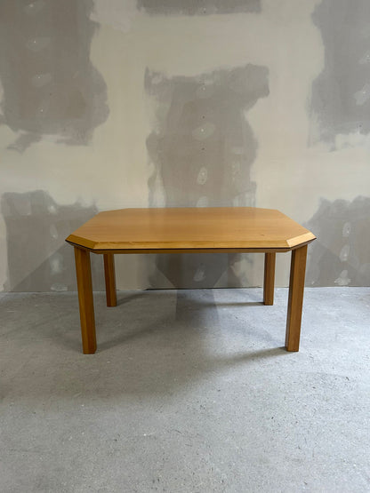 Robuster vintage Esstisch aus Holz Küchentisch stabil
