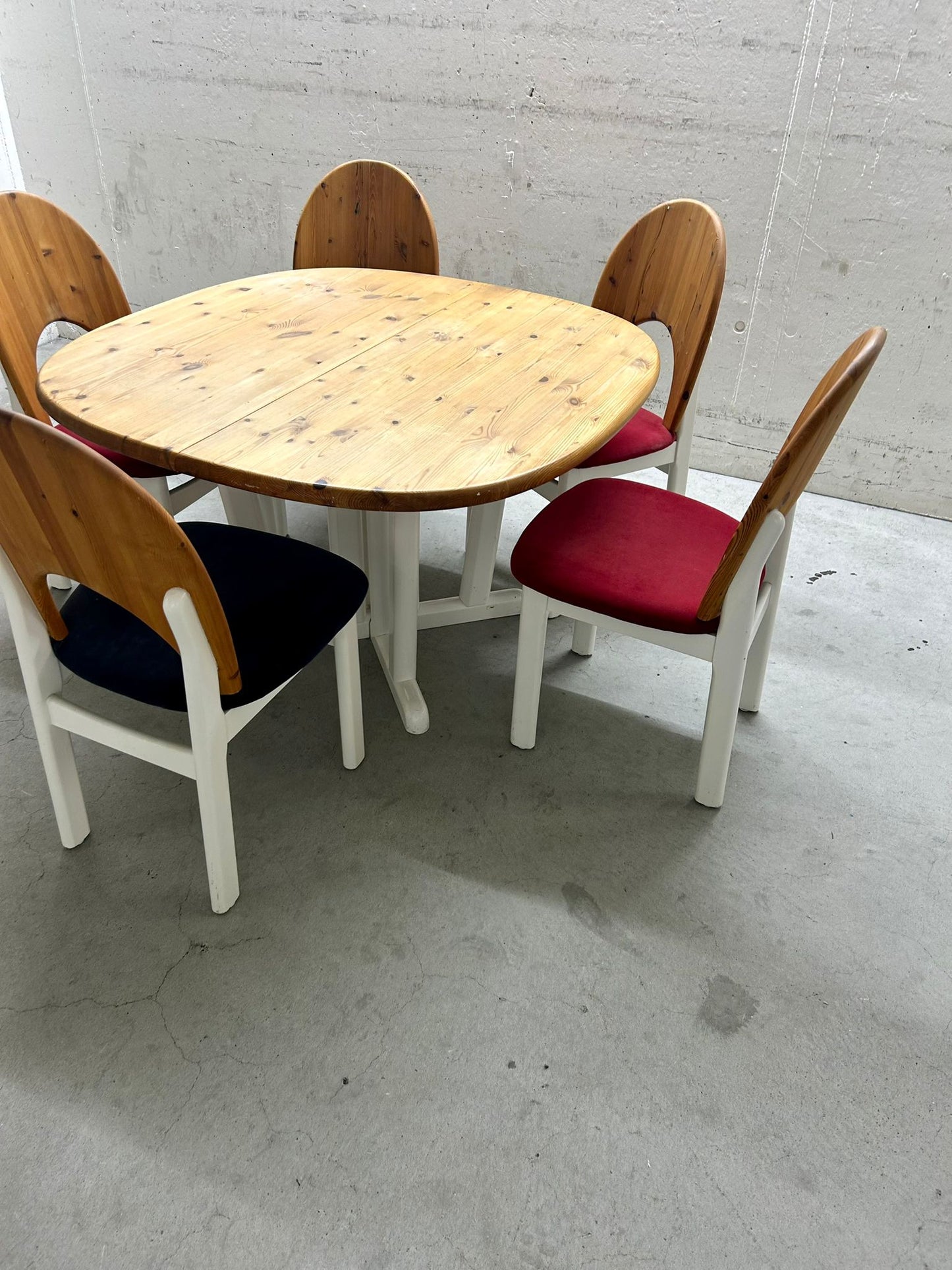 Tisch + 5 Essstühle von Niels Koefoed für Koefoeds