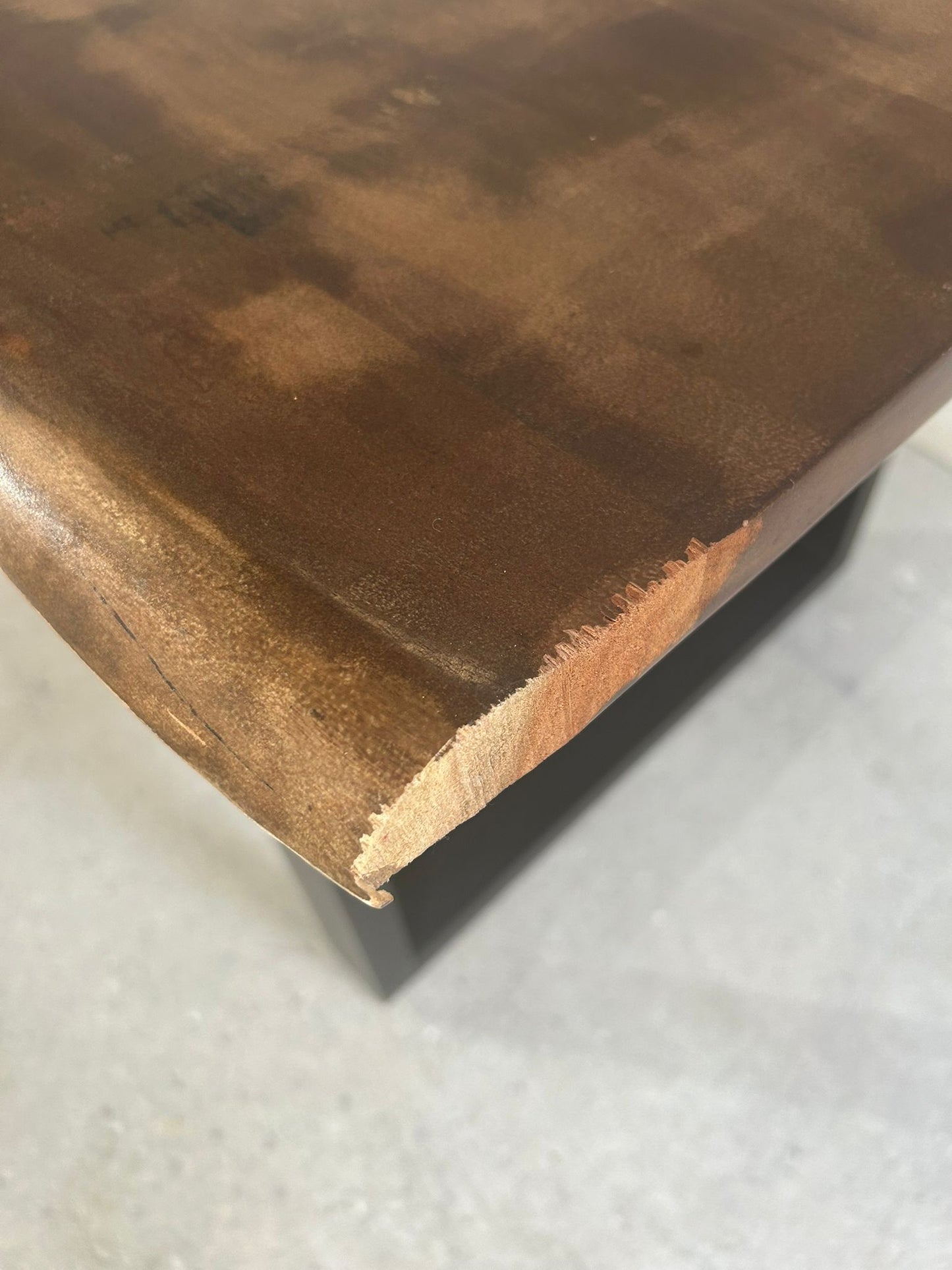 Rustikaler Massivholztisch Akazie Esstisch Metallfüsse