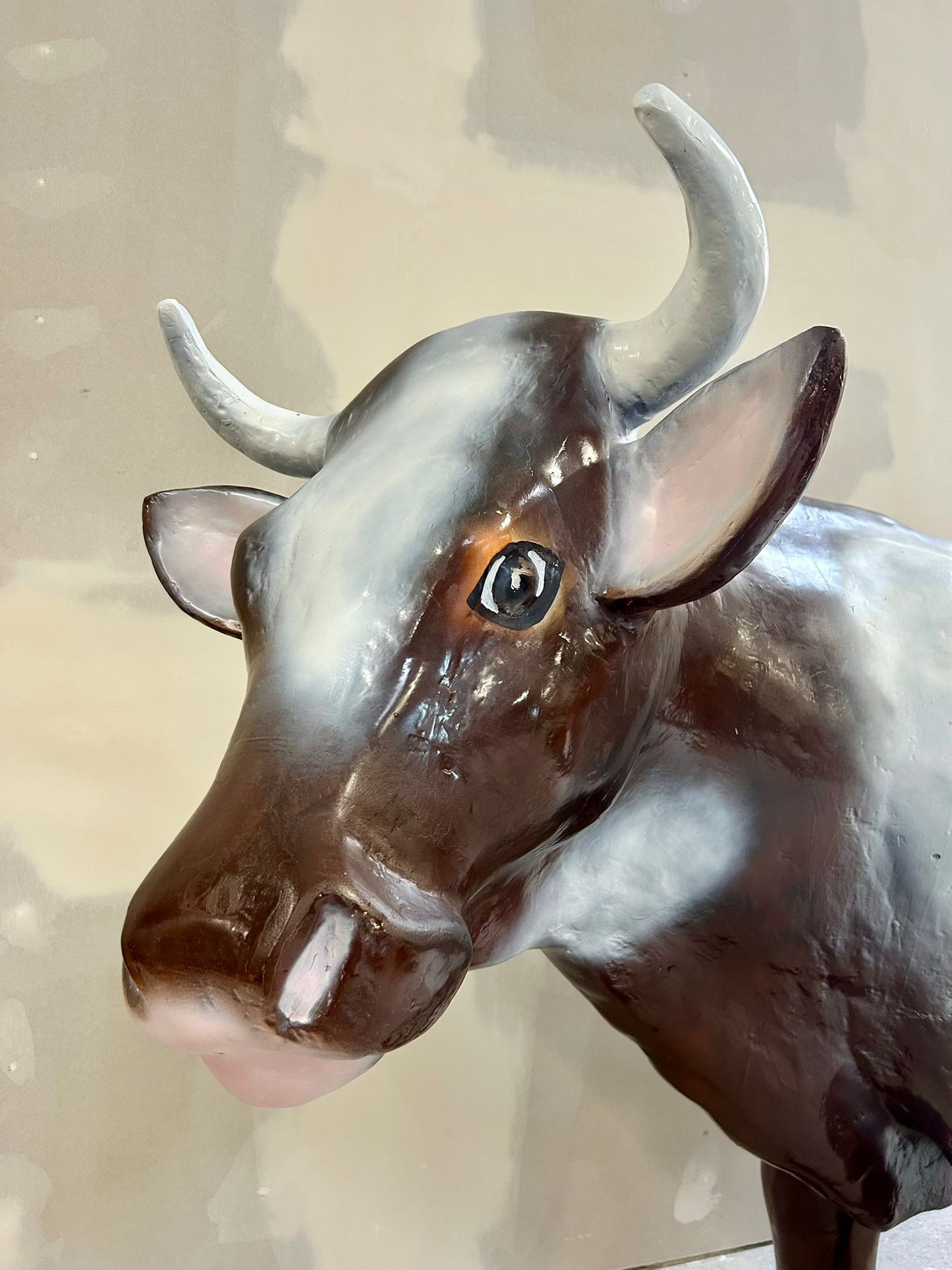 Deko Kuh Figur Lebensgross braun/weiss Garten Aussteller