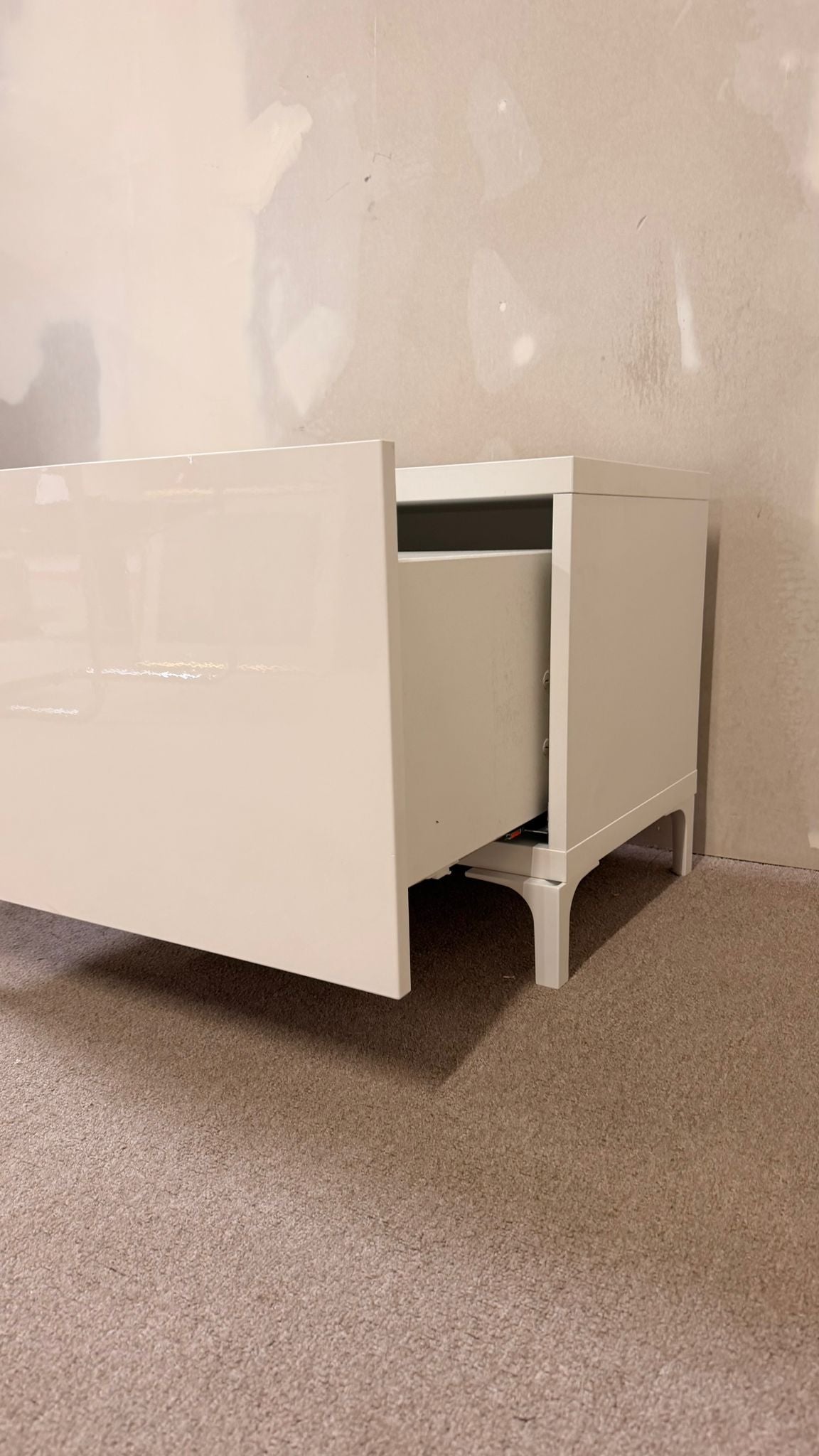 Ikea Besta Sideboard in weiss mit 1 Schublade und Ablagefach