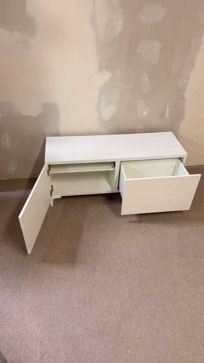 Ikea Besta Sideboard in weiss mit 1 Schublade und Ablagefach