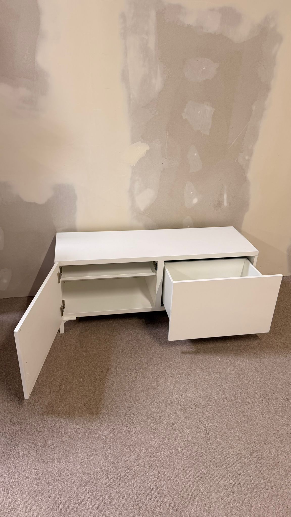 Ikea Besta Sideboard in weiss mit 1 Schublade und Ablagefach