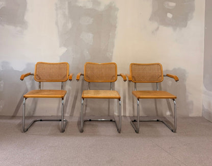 Cesca Freischwinger mit Armlehne im Marcel Breuer Stil