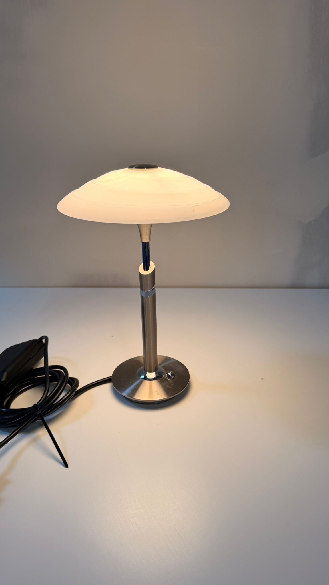 B + M Tischlampe Chrom matt/poliert Pilzlampe 90er Jahren