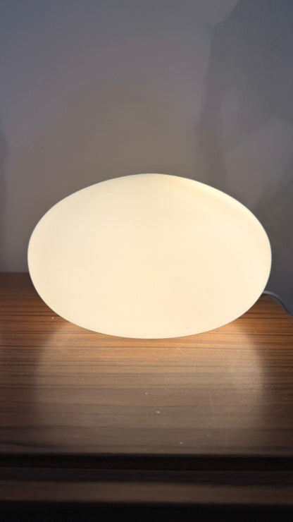 Space Age Tischlampe in Kieselsteinform Opalglas,2
