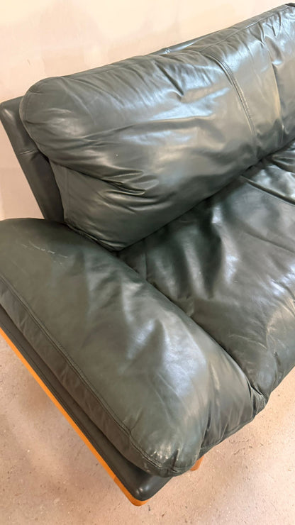 Dänisches 2-Sitzer Sofa aus Teak und dunkelgrünem Leder 70`s
