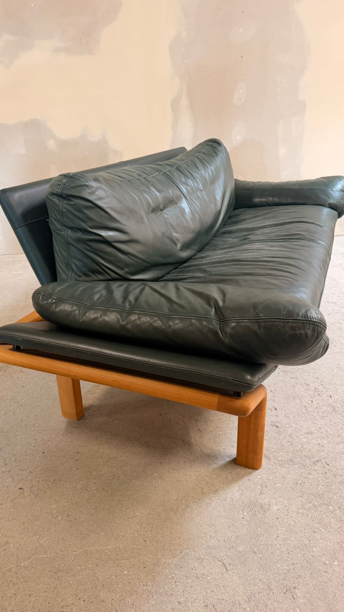 Dänisches 3-Sitzer Sofa aus Teak und dunkelgrünem Leder 70`s