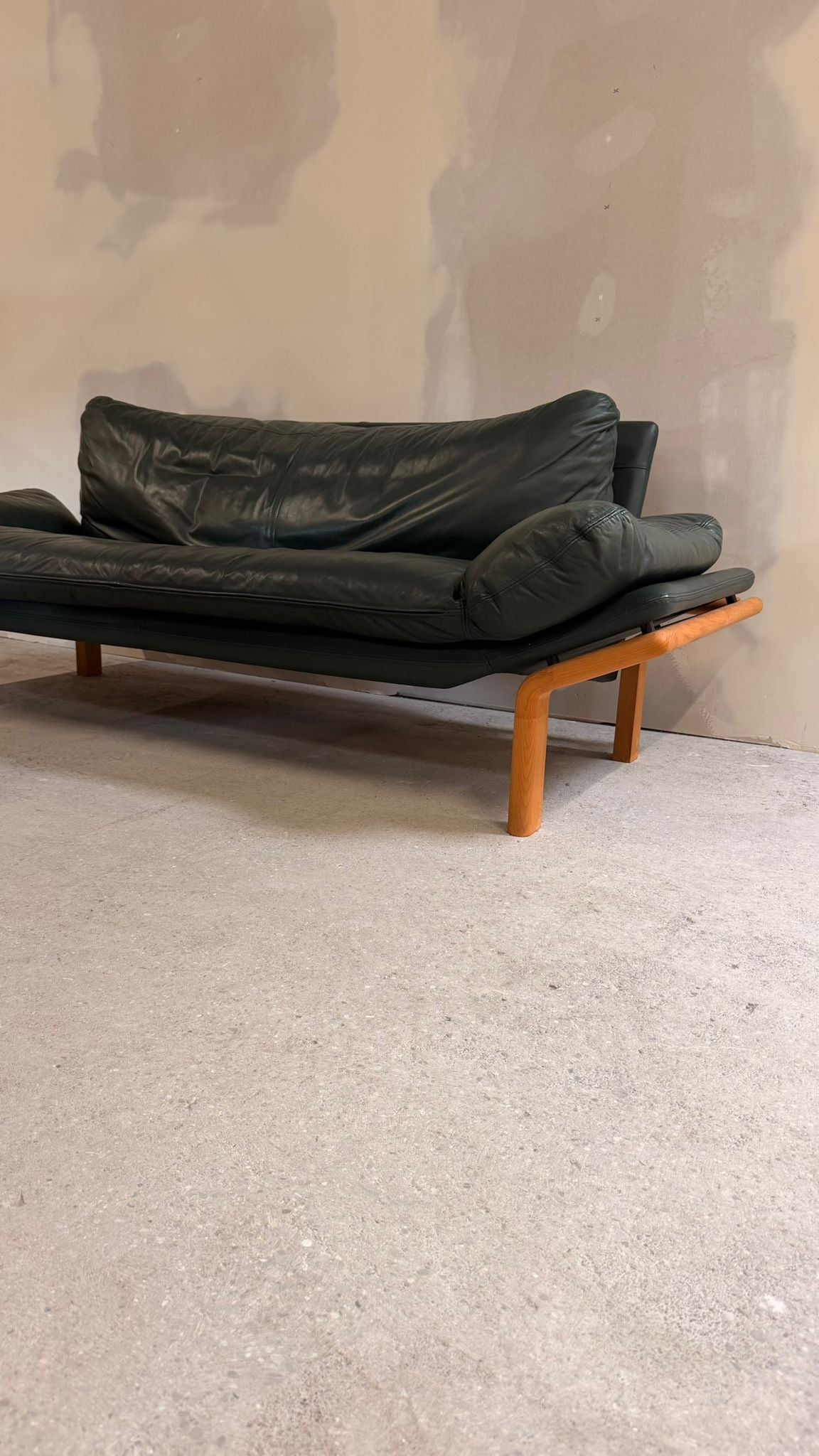 Dänisches 3-Sitzer Sofa aus Teak und dunkelgrünem Leder 70`s