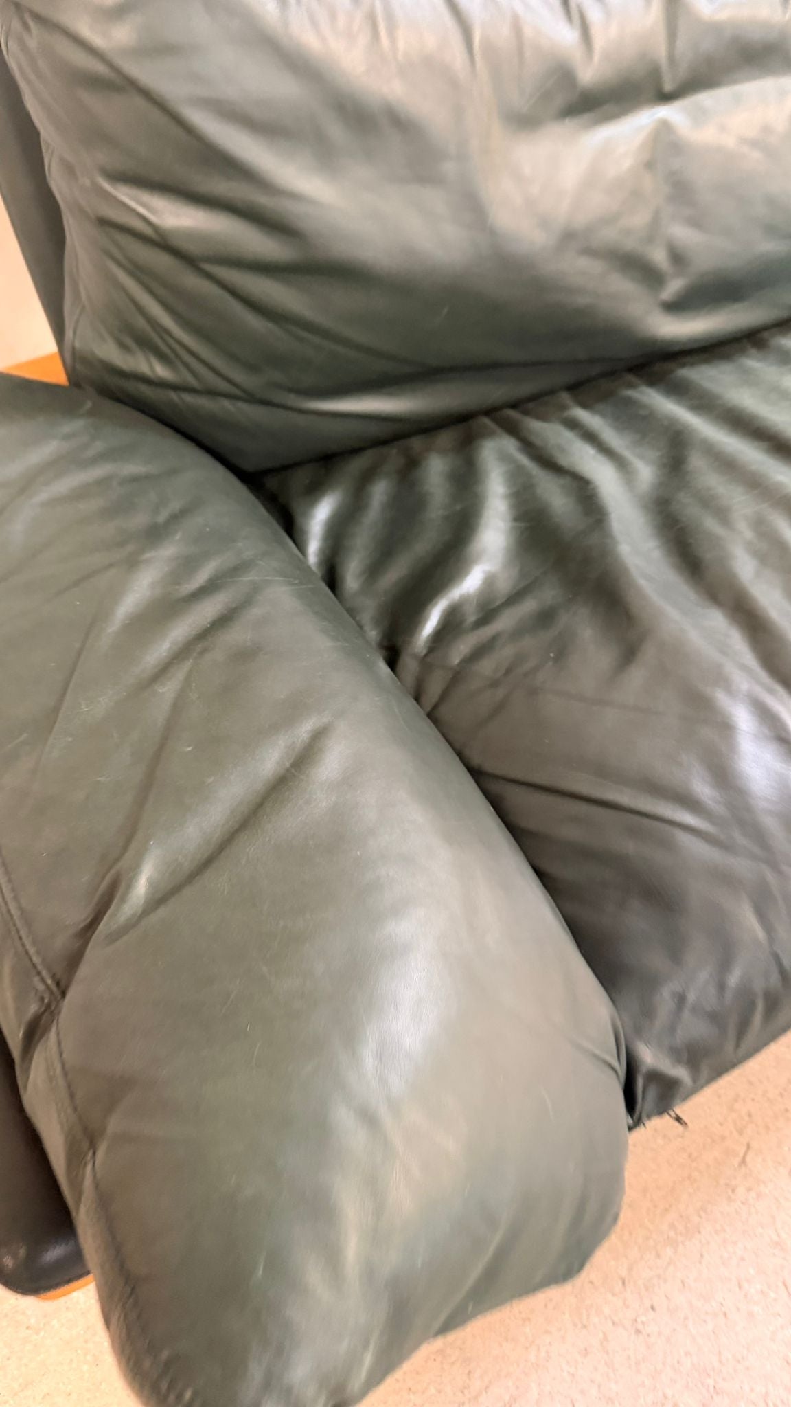 Dänisches 3-Sitzer Sofa aus Teak und dunkelgrünem Leder 70`s