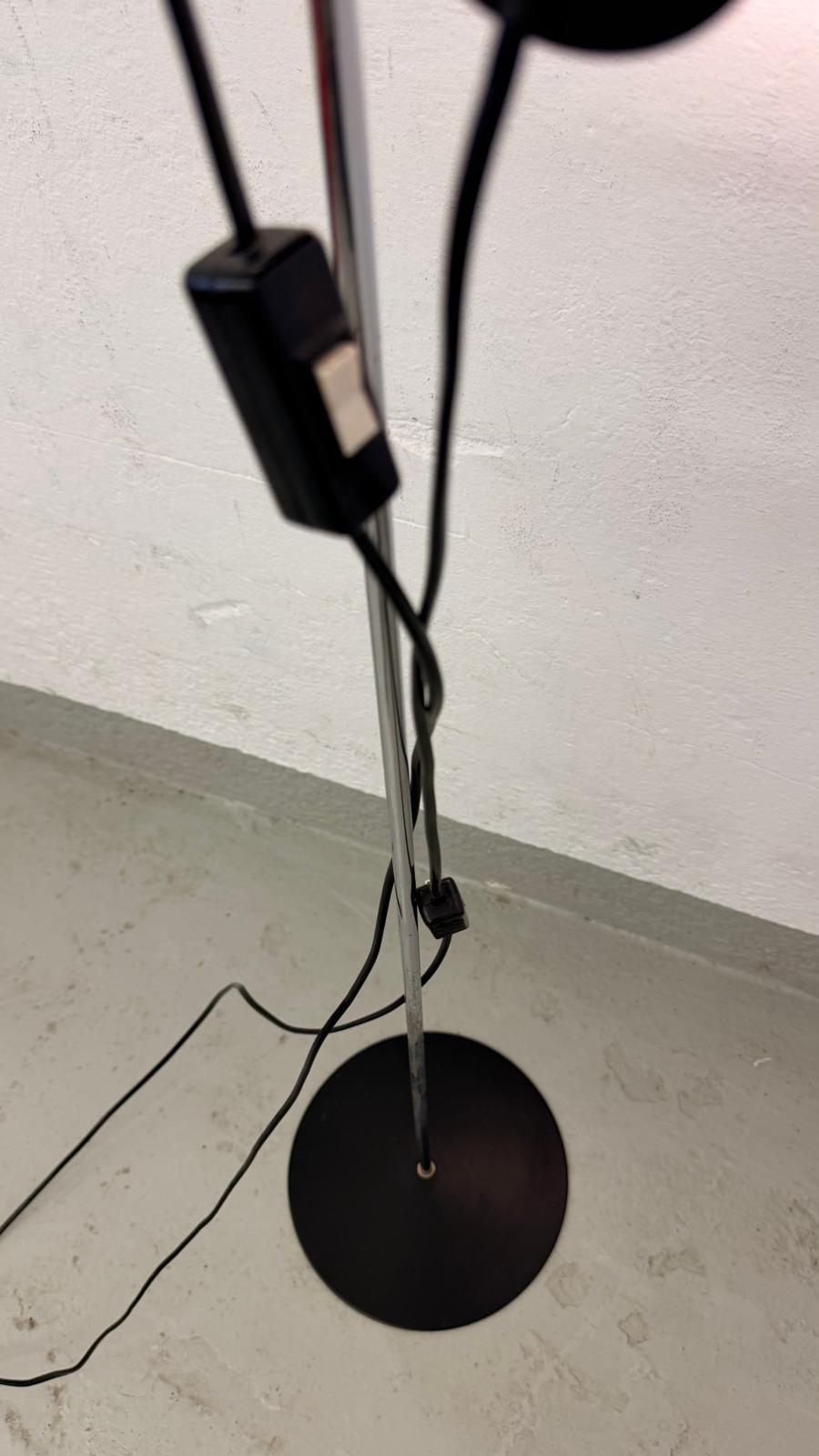 Vintage Spot Stehlampe 2-flammig Metall schwarz, verstellbar