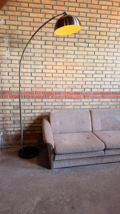 Bogenlampe mit Marmorfuss und gebürstetem Metall