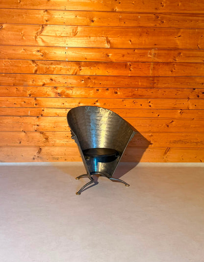Postmoderner skulpturaler Sessel von Steel Line aus den 80er