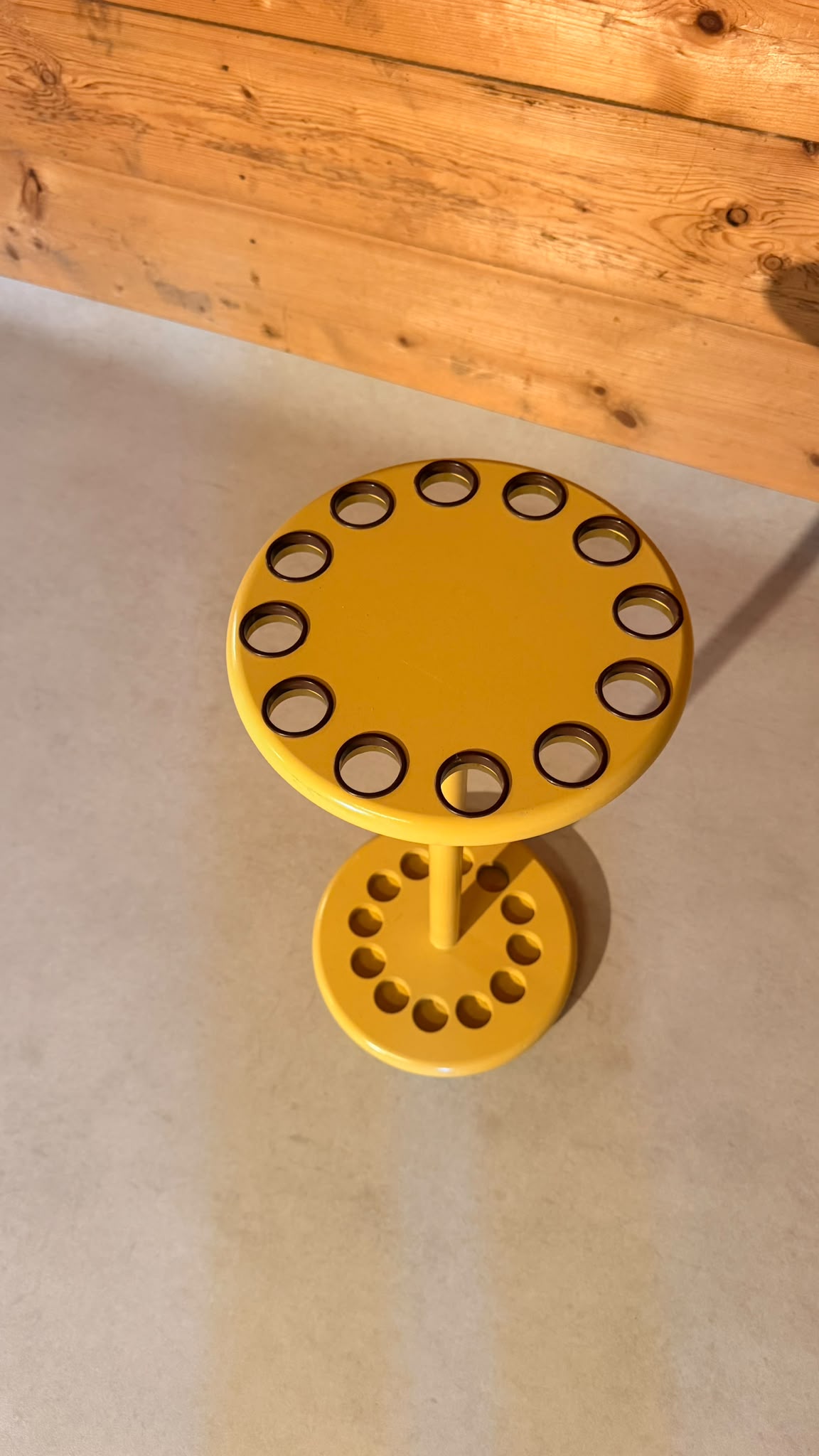 Vintage Design Regenschirmständer Gelb aus den 80er