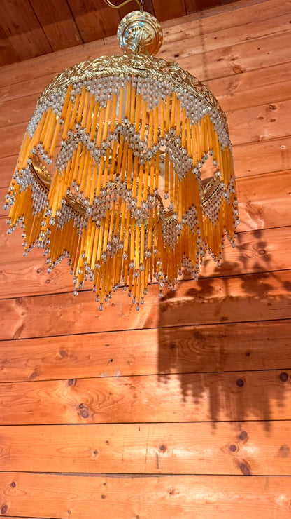 Italienischer Kronleuchter mit Kristallbehang und Messing