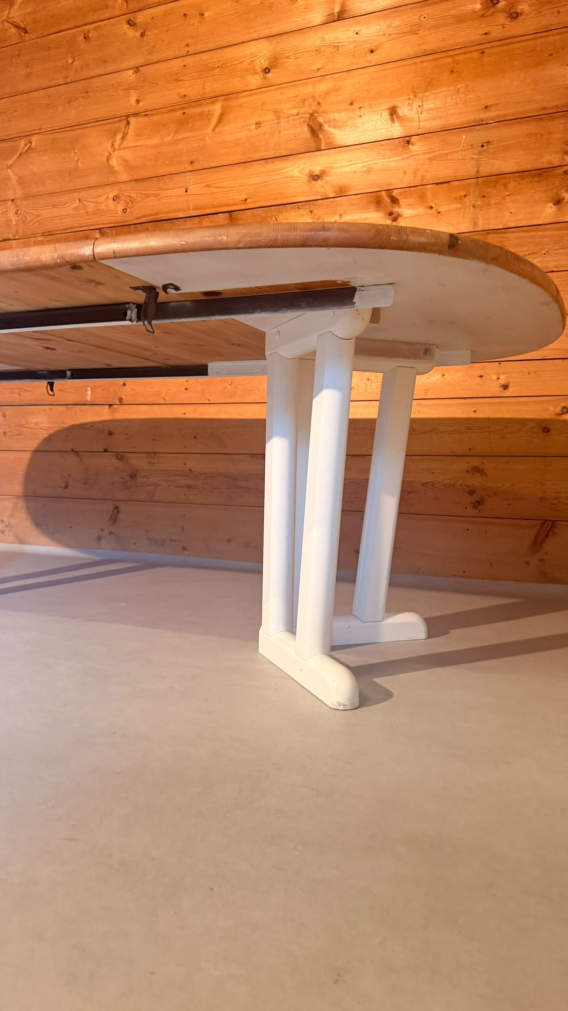 Esstisch aus Kiefer Massivholz im Landhaus Stil, ausziehbar