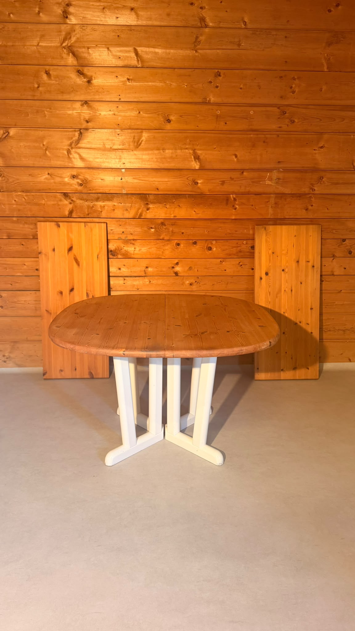 Esstisch aus Kiefer Massivholz im Landhaus Stil, ausziehbar