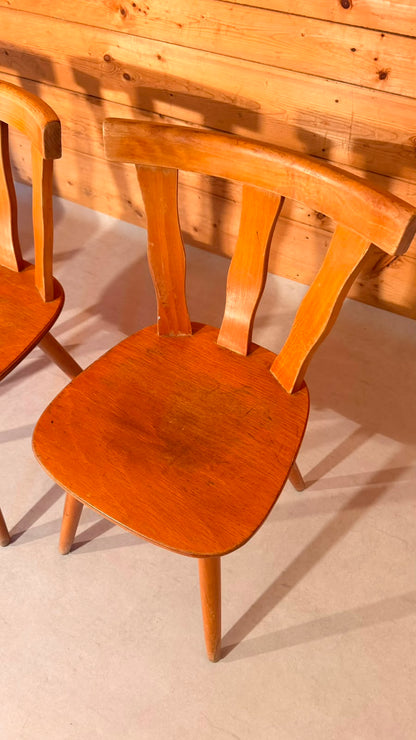 4 Vintage Holzstühle im Landhausstil Schweizer Möbel