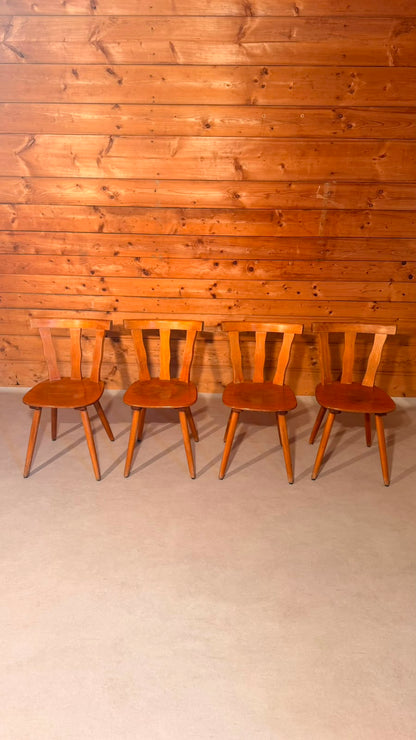 4 Vintage Holzstühle im Landhausstil Schweizer Möbel