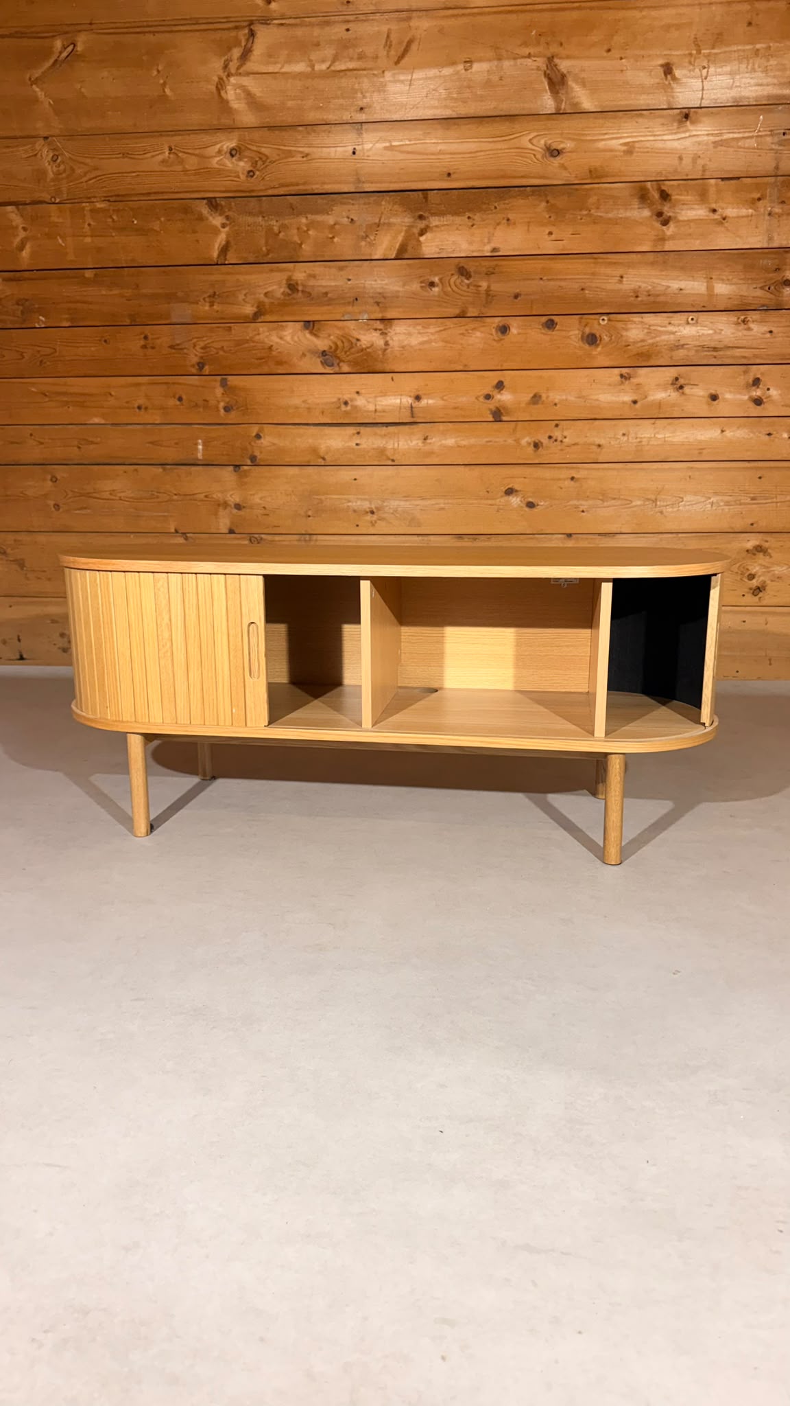 JYSK LYNGVIG TV Bank Sideboard Eiche mit Schiebetüren