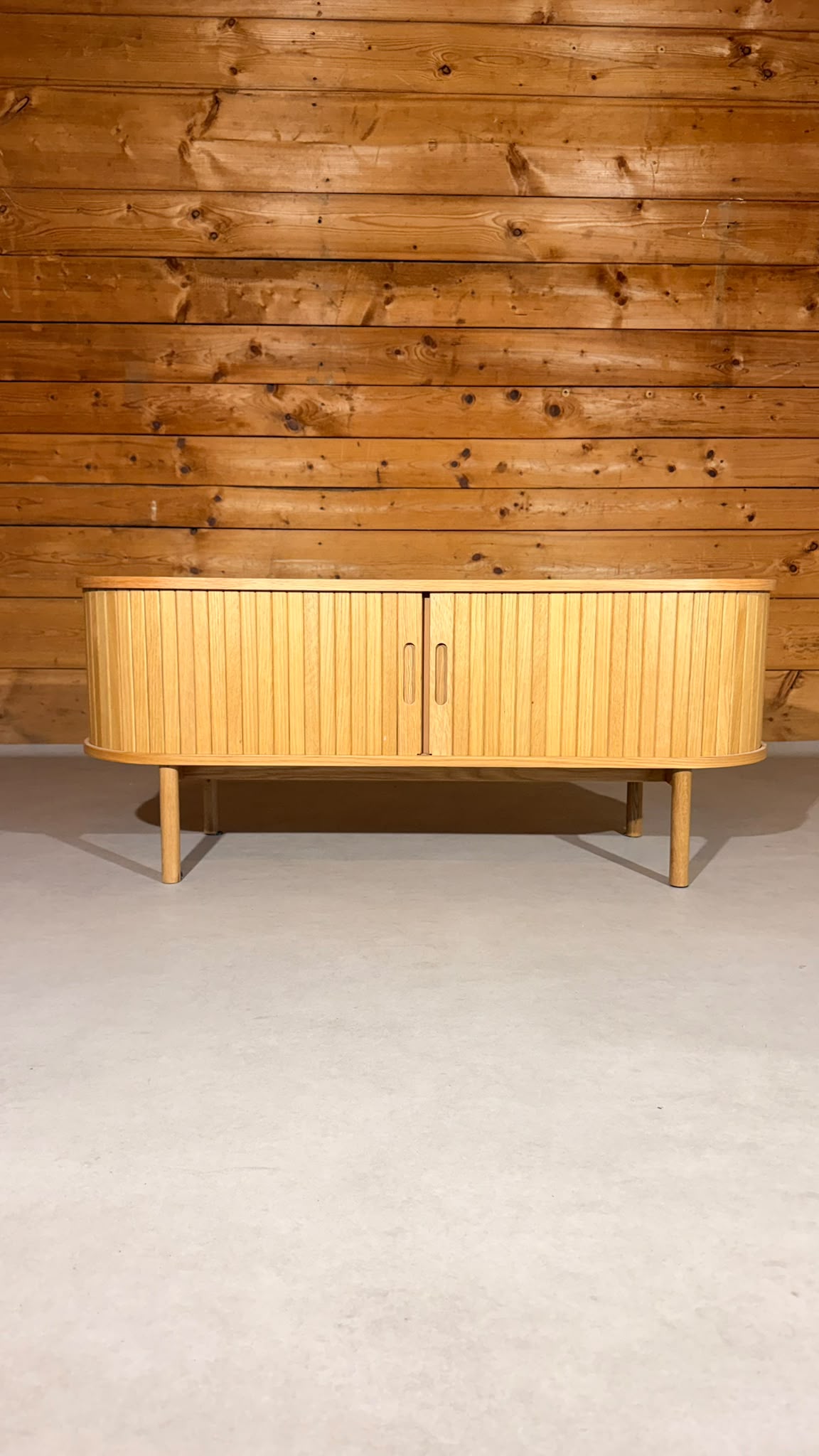 JYSK LYNGVIG TV Bank Sideboard Eiche mit Schiebetüren