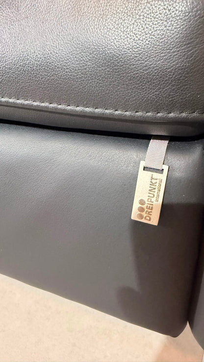 Dreipunkt Design Sofa aus schwarzem Leder 2-Sitzer