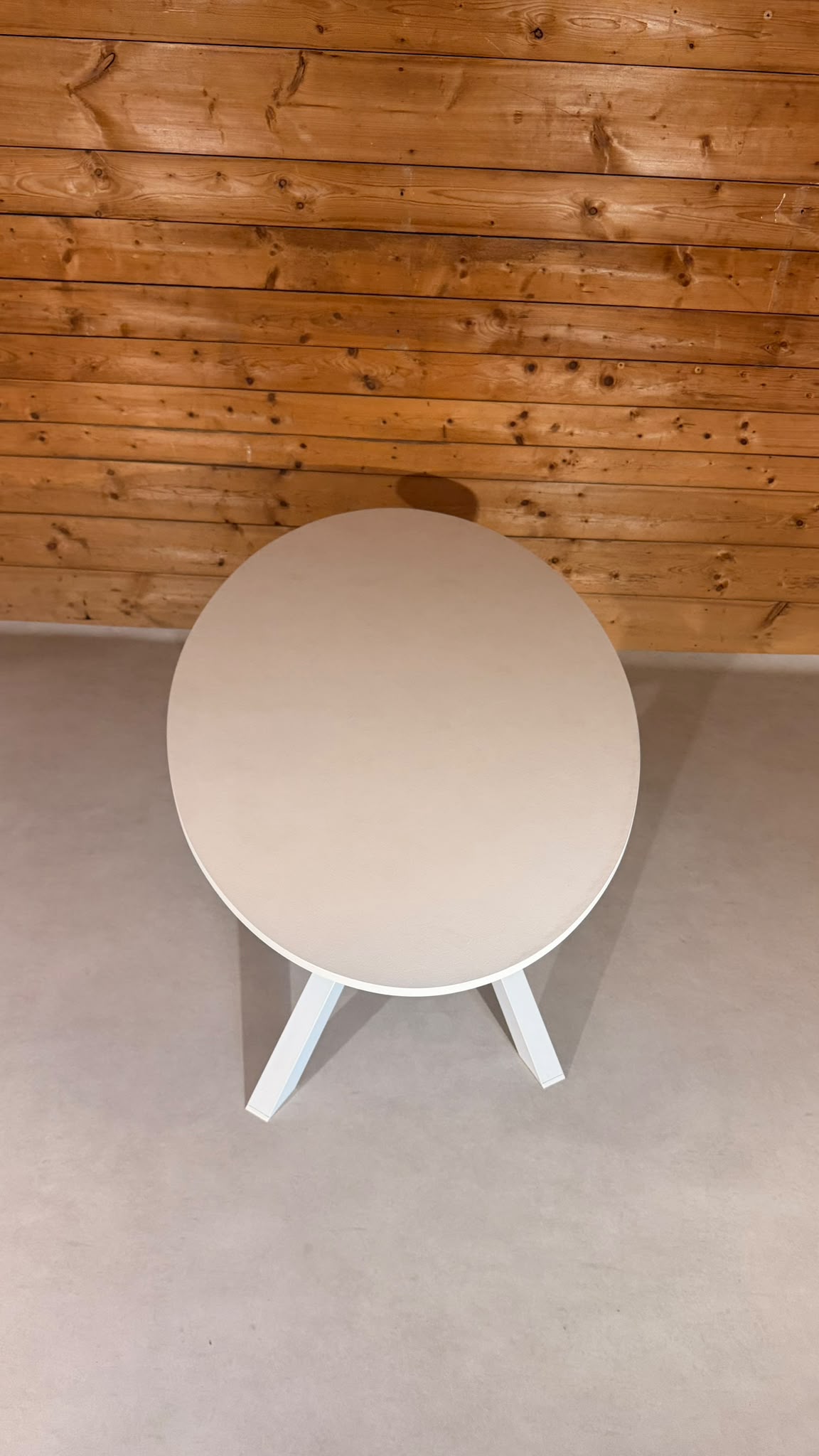 IKEA MARIEDAMM Ovaler Tisch Weiss Metallgestell