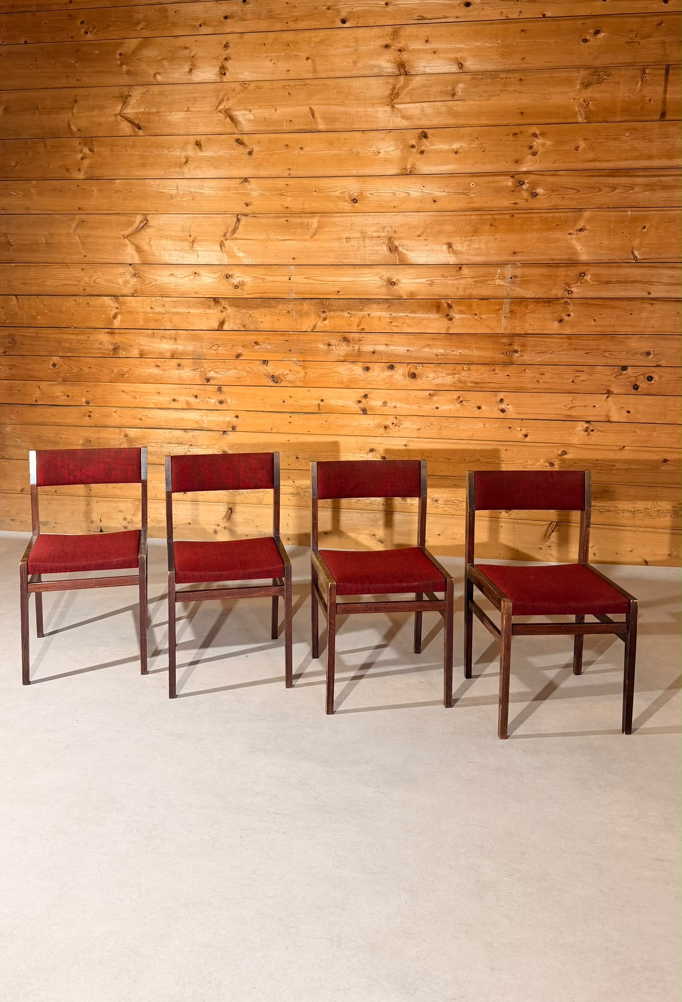 4er Set Skandinavische vintage Stühle aus den 60/70er Jahren