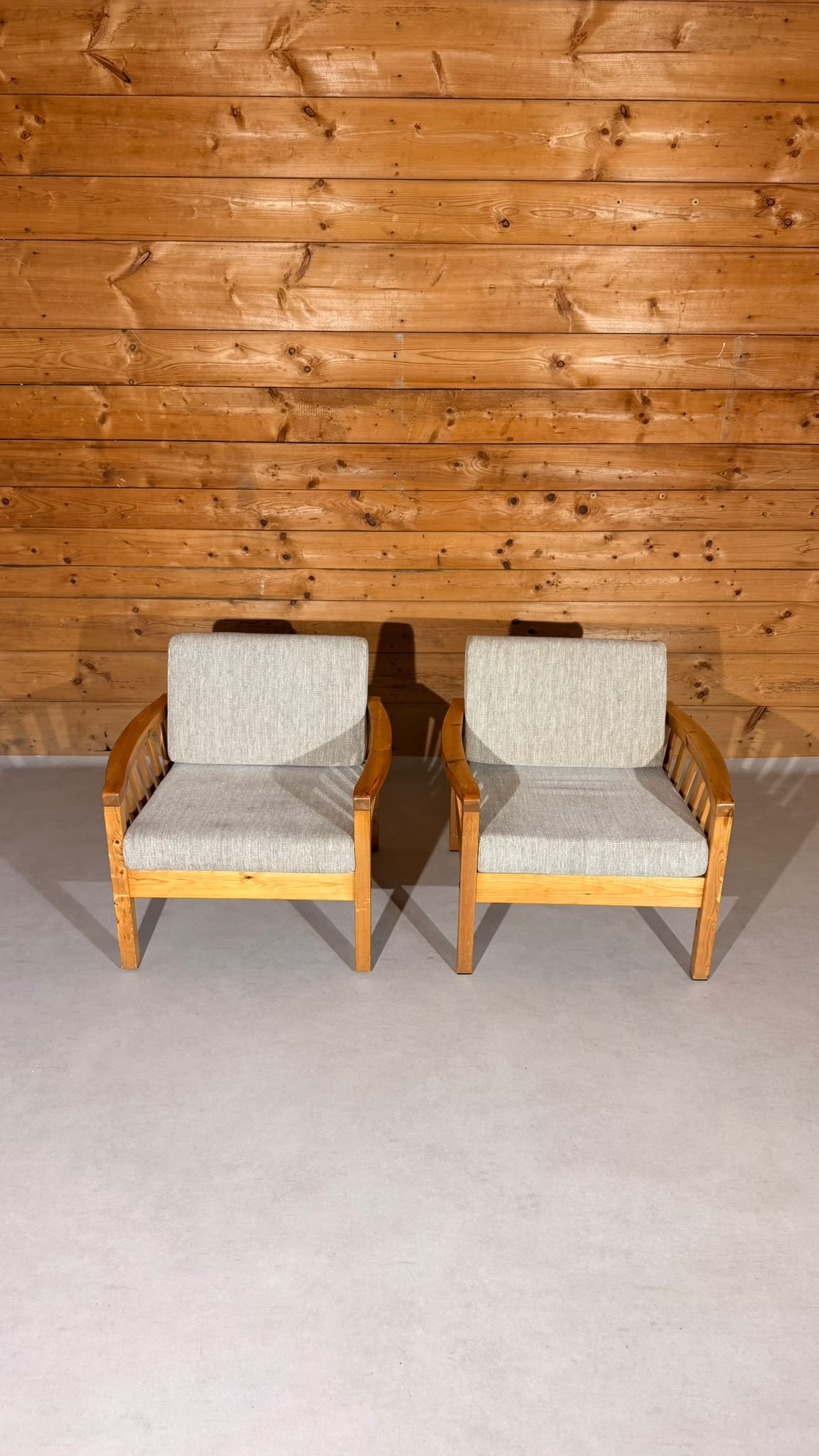 2x Skandinavische Vintage Sessel aus Kiefernholz 80er Jahre