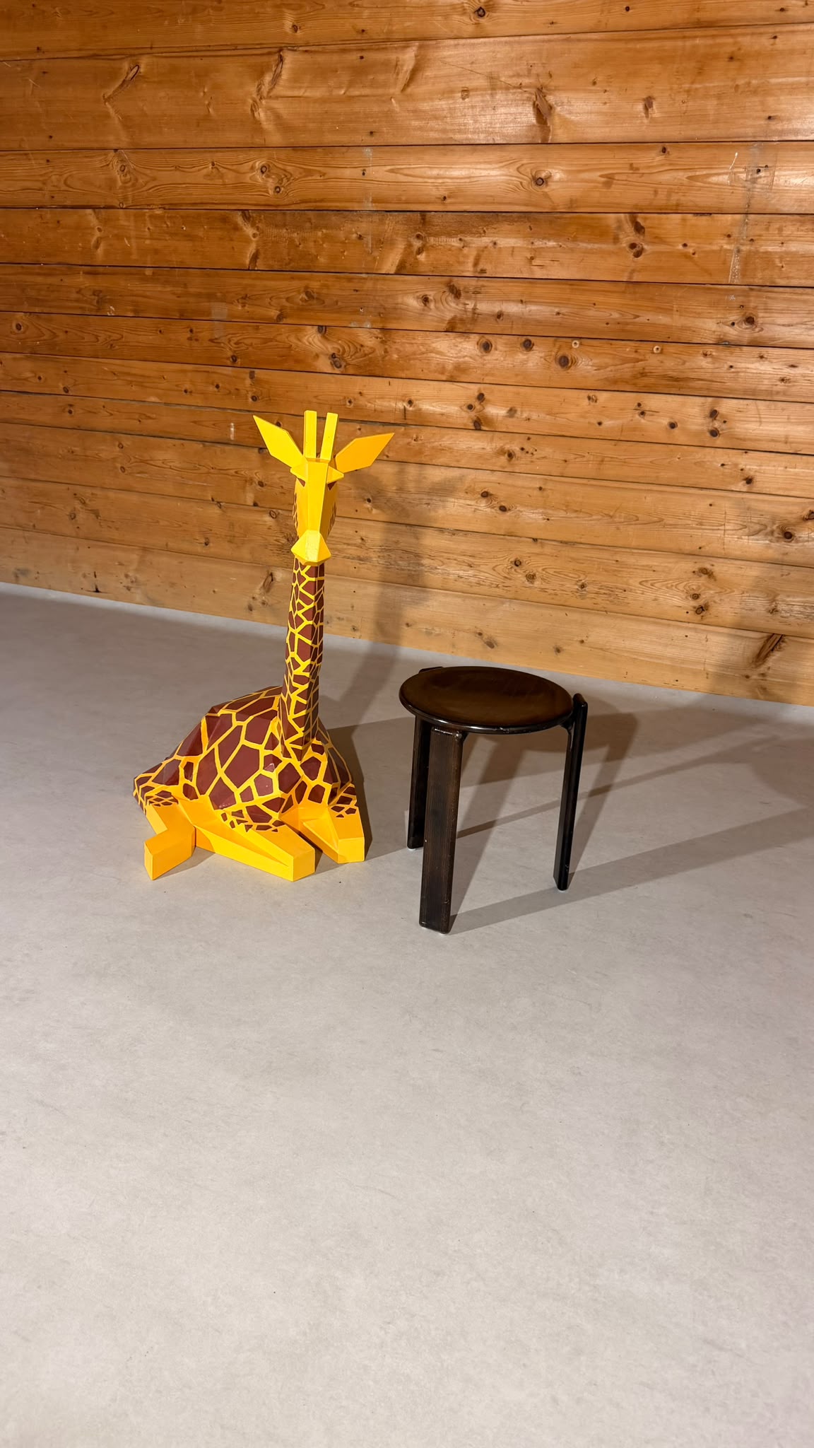 Design Deko Giraffe Skulptur im Origami Stil  aus Sperrholz
