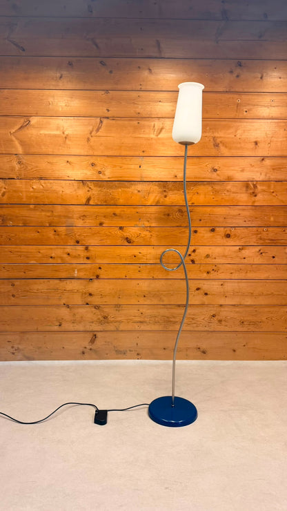 Postmoderne italienische La Relco Stehlampe in Tulpenform