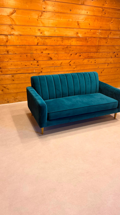Elegantes 2-Sitzer Samt Sofa in Petrol goldene Metallfüsse