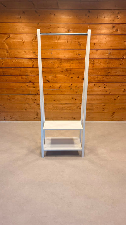 Offene Garderobe in Weiss mit Kleiderstange & Ablagen