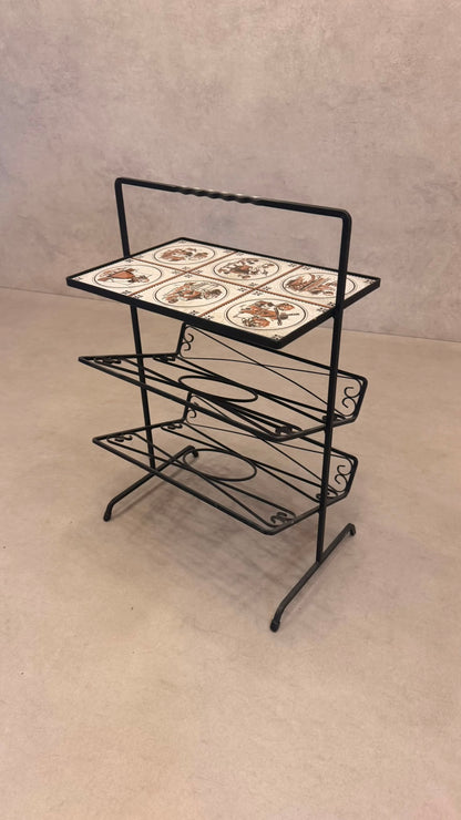 Kultiger Vintage-Zeitungsständer / Beistelltisch mit Resopal