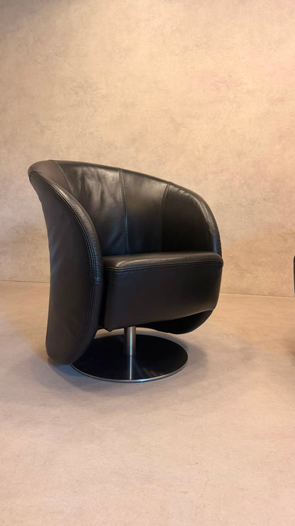PM Oelsa Sylt Lounge Sessel Drehsessel aus Leder in schwarz