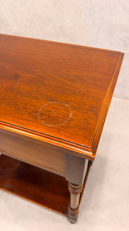 Vintage Beistelltisch Holz mit Schublade & Ablagefläche