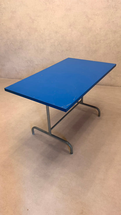 Schaffner Gartentisch klappbar aus Metall in blau lackiert