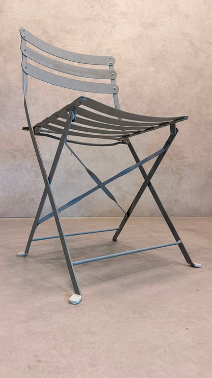 2er Set Bistro Garten Klappstühle aus Metall in Grau