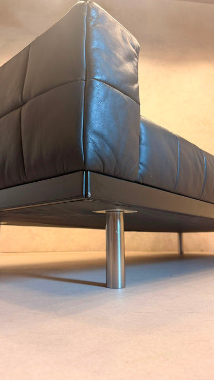 Premium Vintage Sofa aus Leder in schwarz im Kubus-Design
