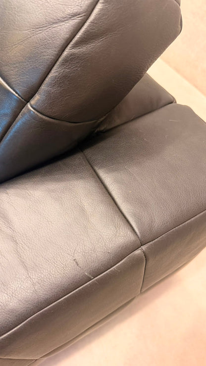 Premium Vintage Sofa aus Leder in schwarz im Kubus-Design