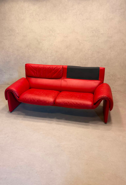 De Sede DS-2011 Ledersofa aus den 80`s in rot