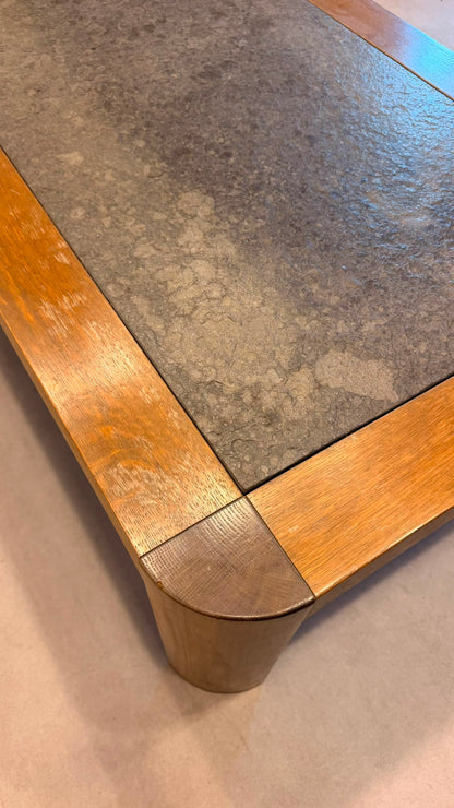 Brutalistischer Eiche Couchtisch mit Schieferplatte 70er