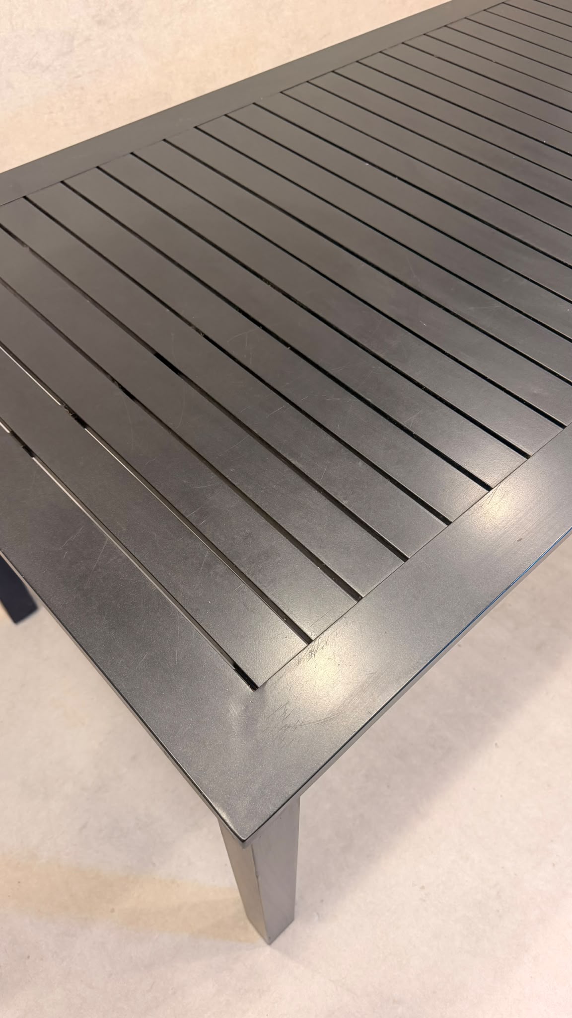 Moderner Aluminium Gartentisch Anthrazit Lattenoptik