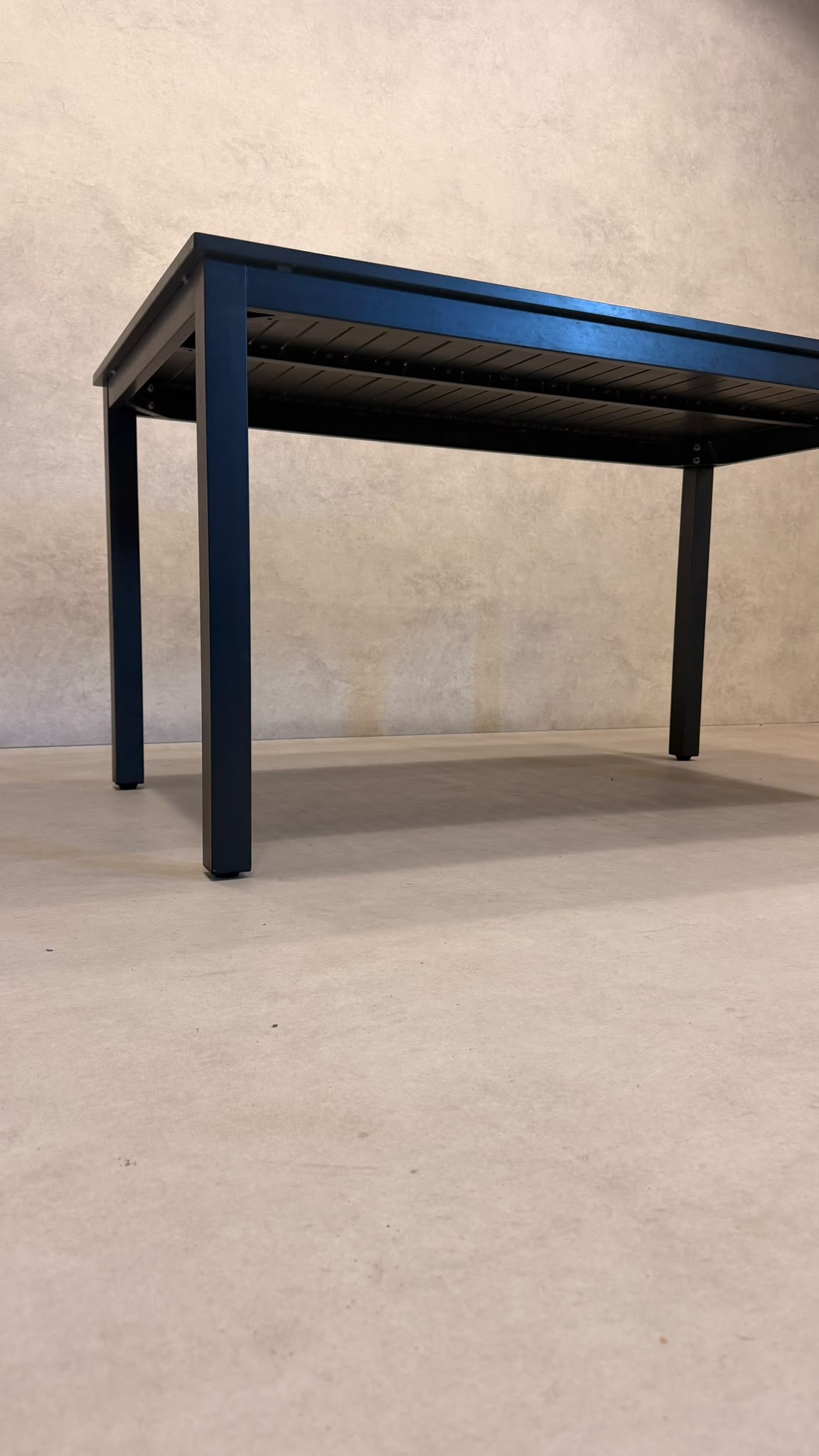 Moderner Aluminium Gartentisch Anthrazit Lattenoptik
