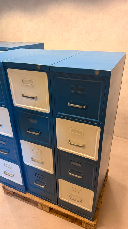 Industrial Metallschrank in Blau Weiss im Vintage Design